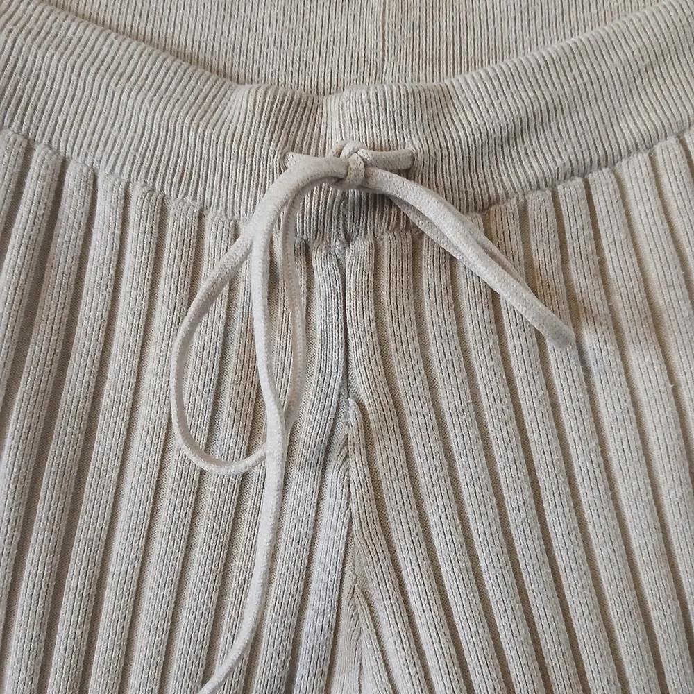 Cider Beige Ribbed Sweater Set - Picture 5 of 10